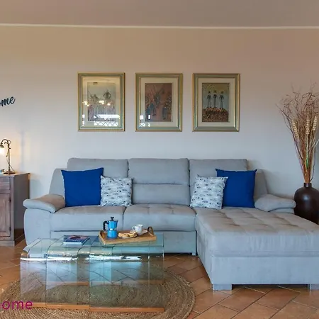 Apartment Cimarosa Centro Storico By Yohome Pesaro